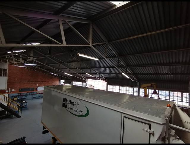 1,335M² WAREHOUSE FOR SALE IN ANDERBOLT